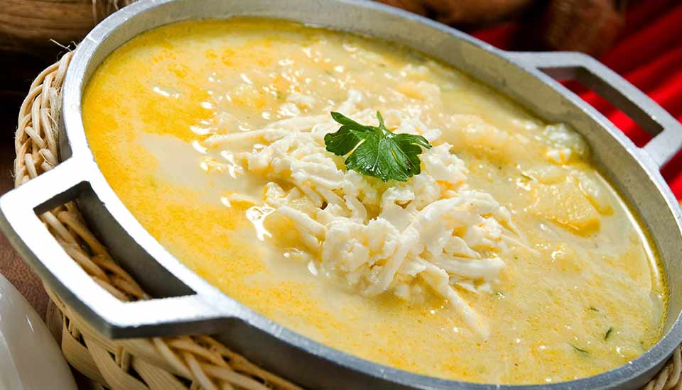 locro de papas, plato típico del Ecuador